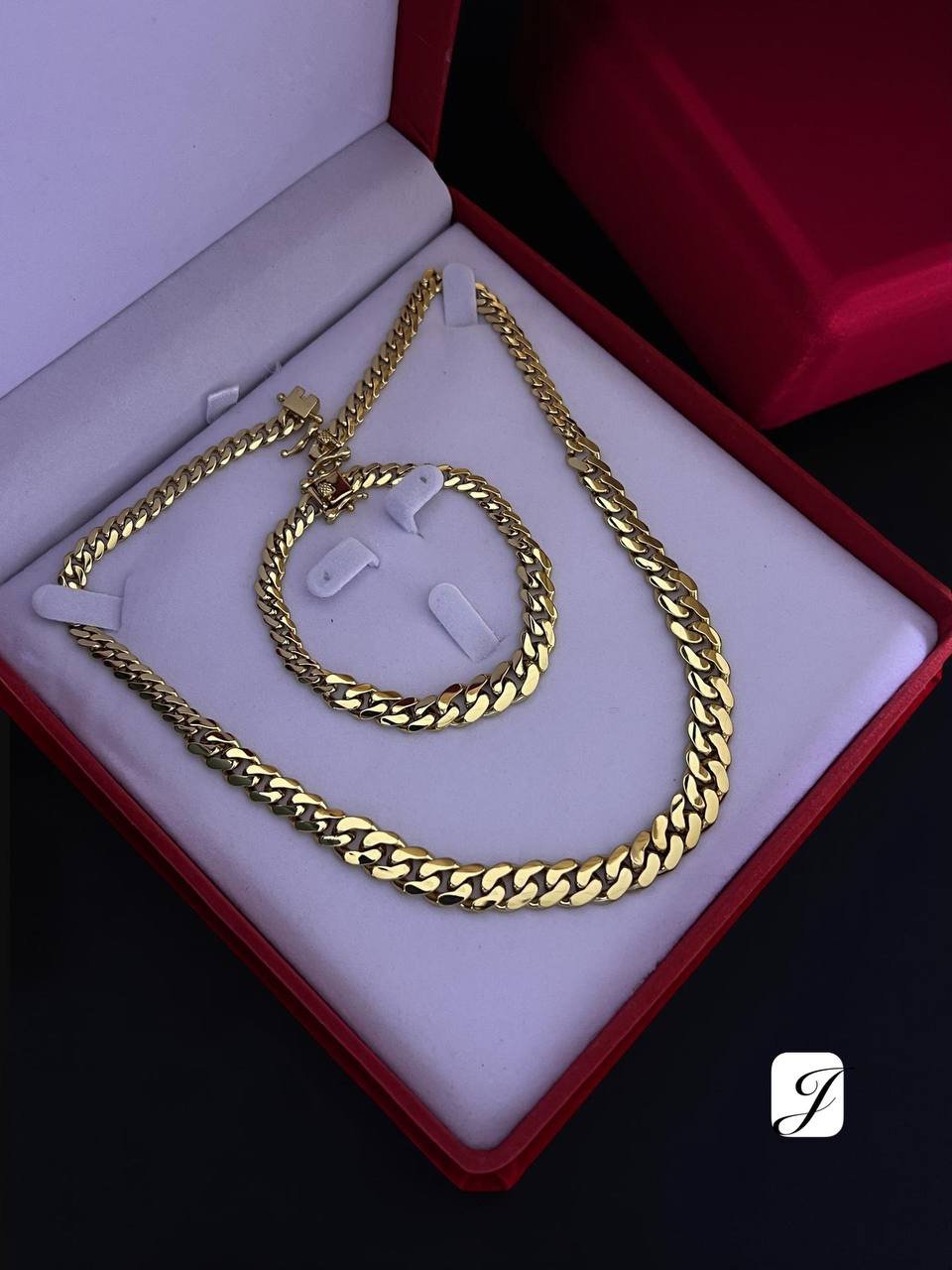 أونصومبل رادكو